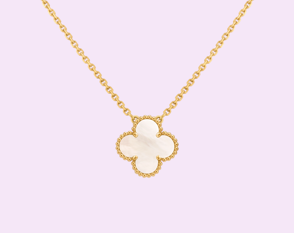 Pré commande : 
Collier Trèfle pendentif blanc