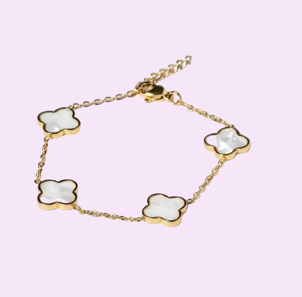 Bracelet doré éternel – l’éclat qui ne s’efface jamais ✨