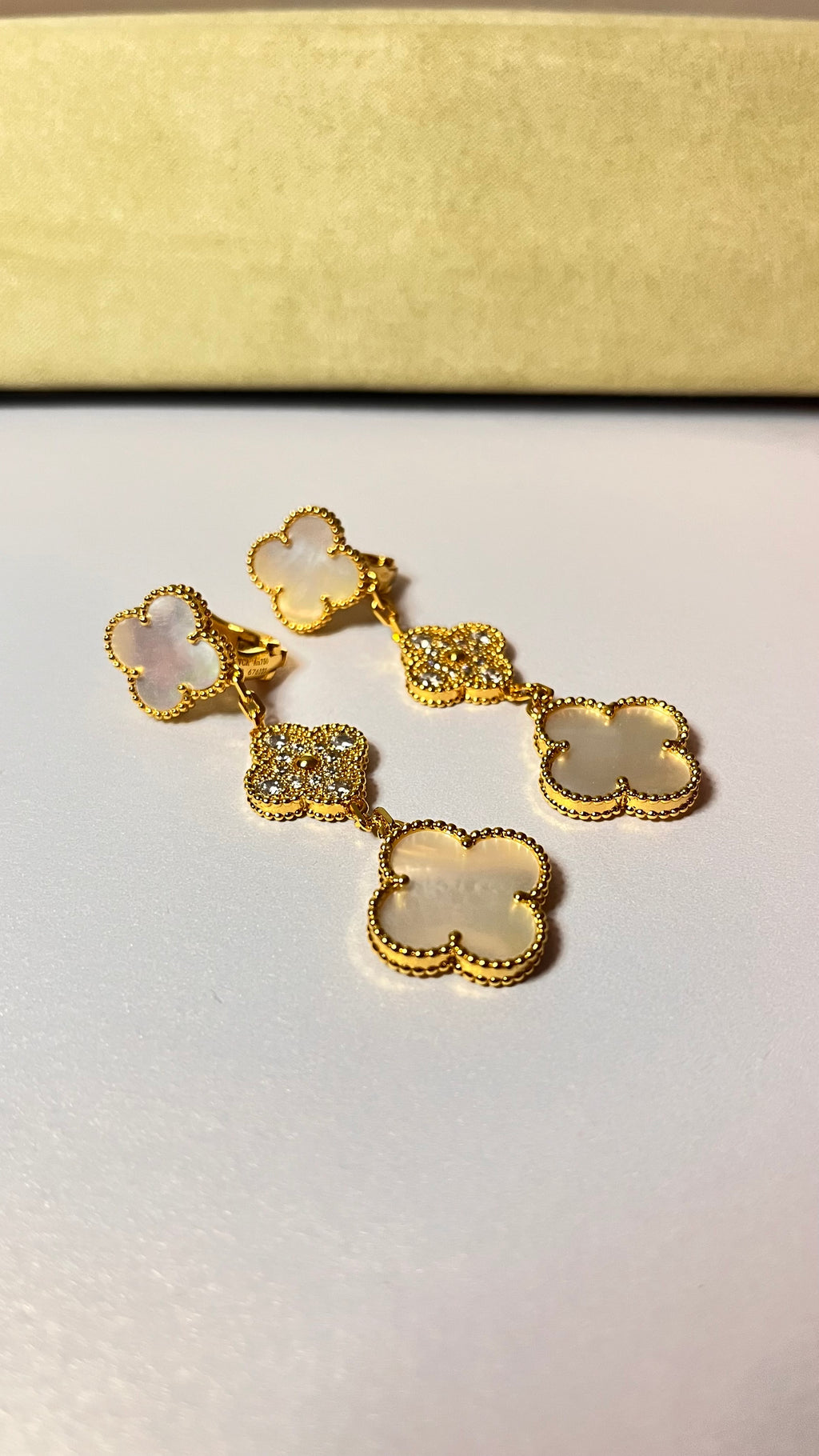 Aurore – Boucles d’Oreilles Pendantes 3 Motifs