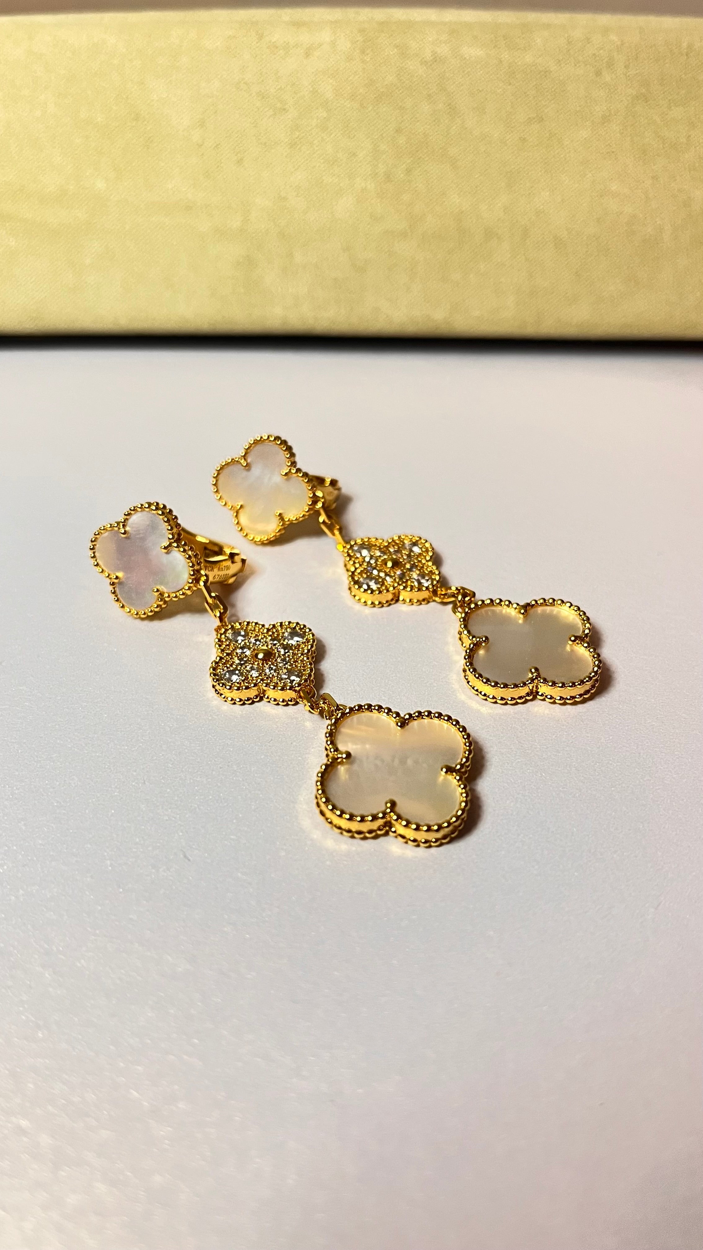 Aurore – Boucles d’Oreilles Pendantes 3 Motifs
