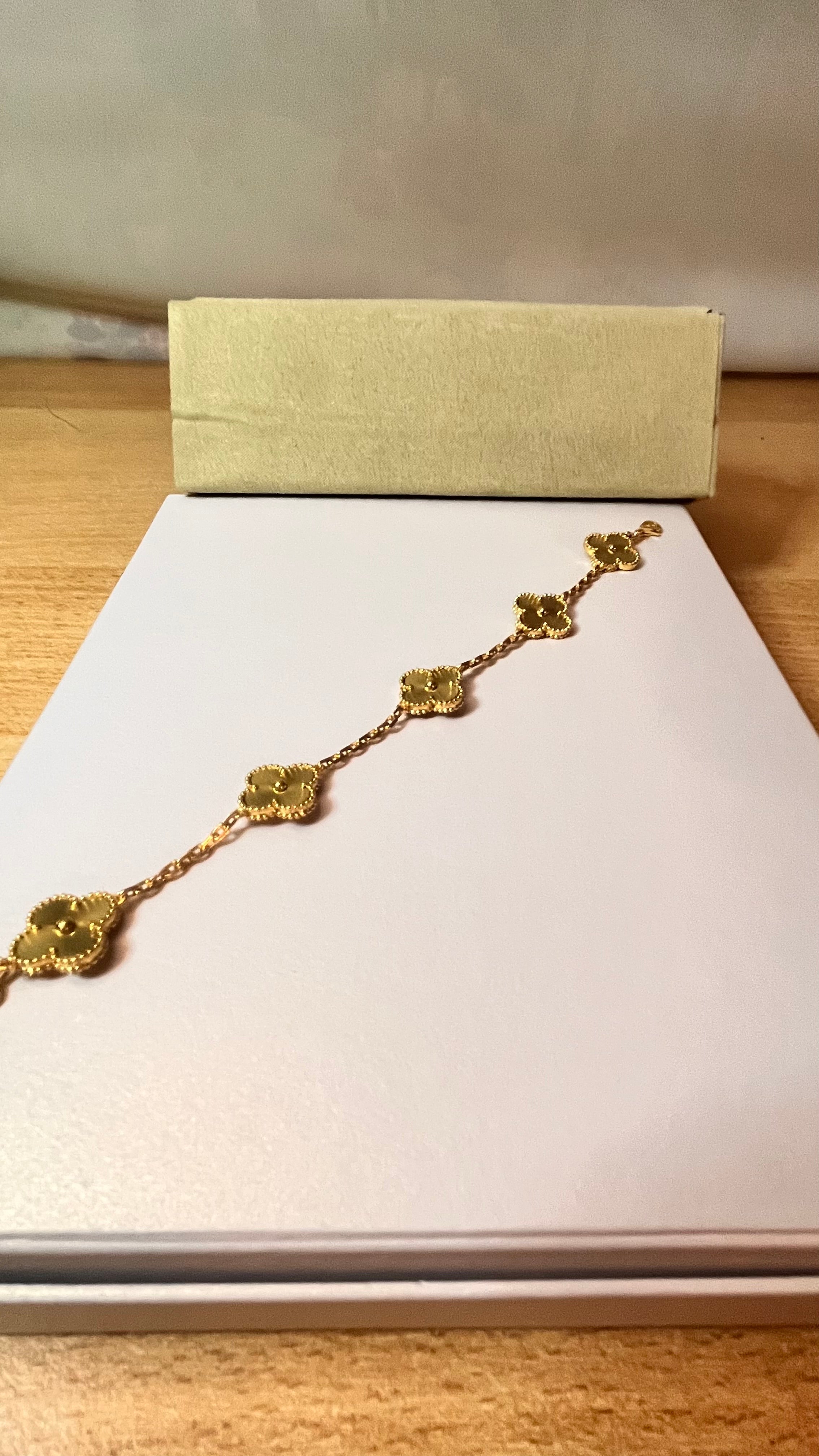 Camille – Bracelet 5 Motifs Trèfle