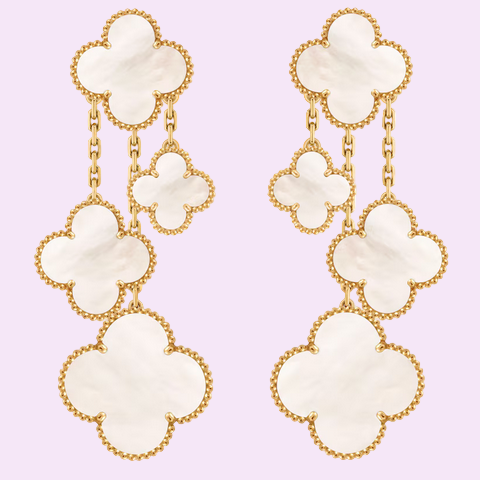 Boucles d’Oreilles Trèfles de Grâce – Nacre Blanche